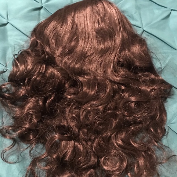 Wig - Picture 2 of 5